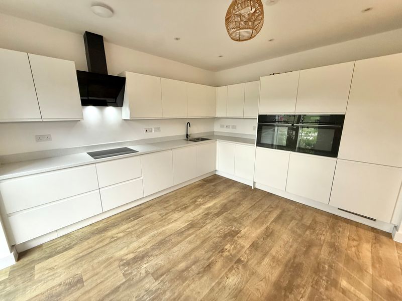 Crossland Gardens Rossmore